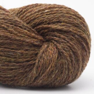 BC Garn Bio Shetland - Organic, GOTS certified, sticky wool in a light fingering weight. Ideal for all types of colourwork, fair isle and intarsia.