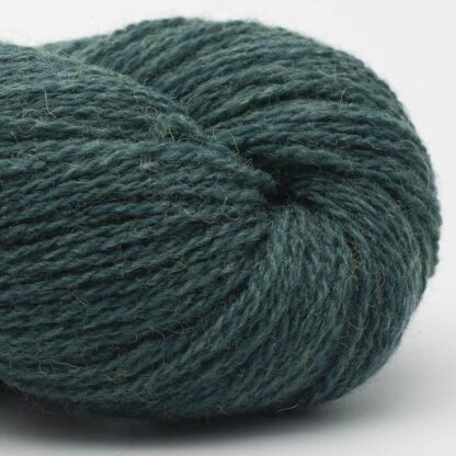 BC Garn Bio Shetland - Organic, GOTS certified, sticky wool in a light fingering weight. Ideal for all types of colourwork, fair isle and intarsia.